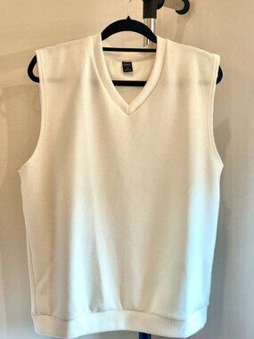 DAZY Off-White Ribbed V-Neck Sweater Vest - Size L